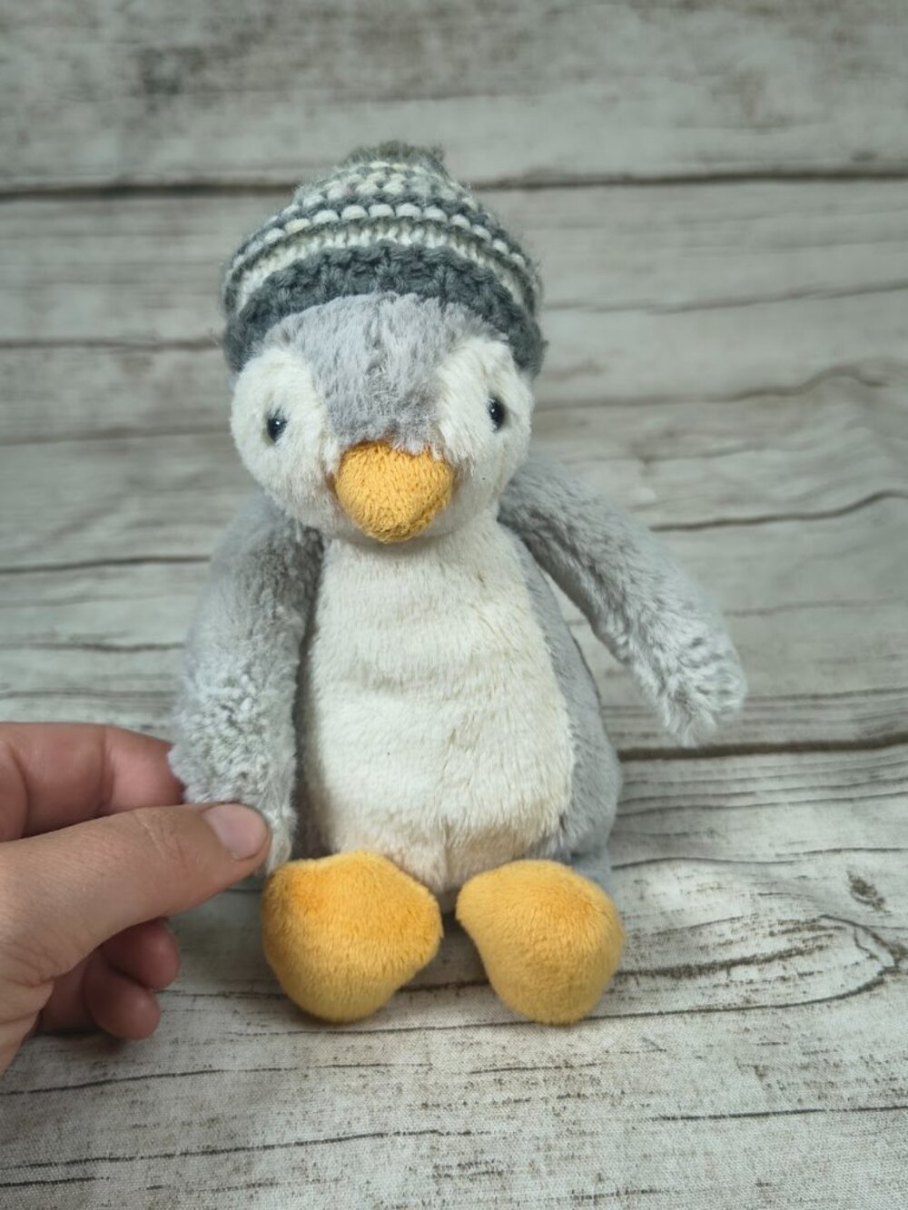 Jellycat Bashful Bobble Hat Penguin